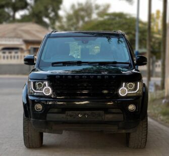 Price of Used Land Rover Discovery 4 2015 for Sale in Dar es Salaam Tanzania