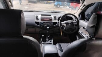 Bei Ya Toyota Hilux 2010 Sokoni Dar es Salaam Tanzania