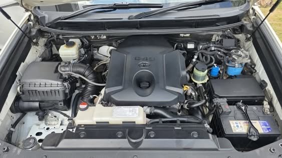 Toyota Land Cruiser Prado bei poa sokoni Dar es Salaam Tanzania