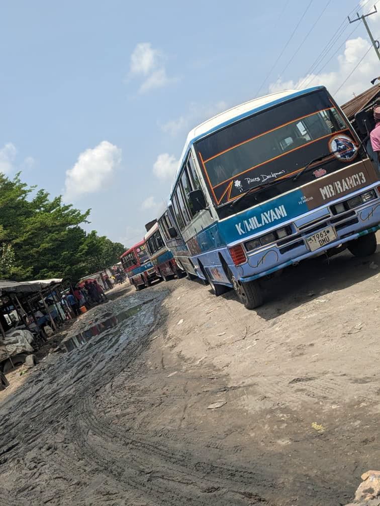 Magari Civilian 2000 lipo Dar es Salaam