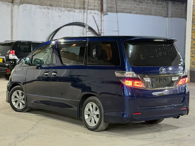 Price Of Toyota Vellfire 2009 for Sale in Tanzania