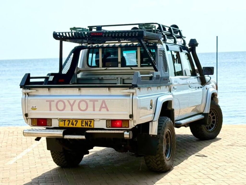 Magari Land Cruiser 70 Series 2019 lipo Mwanza