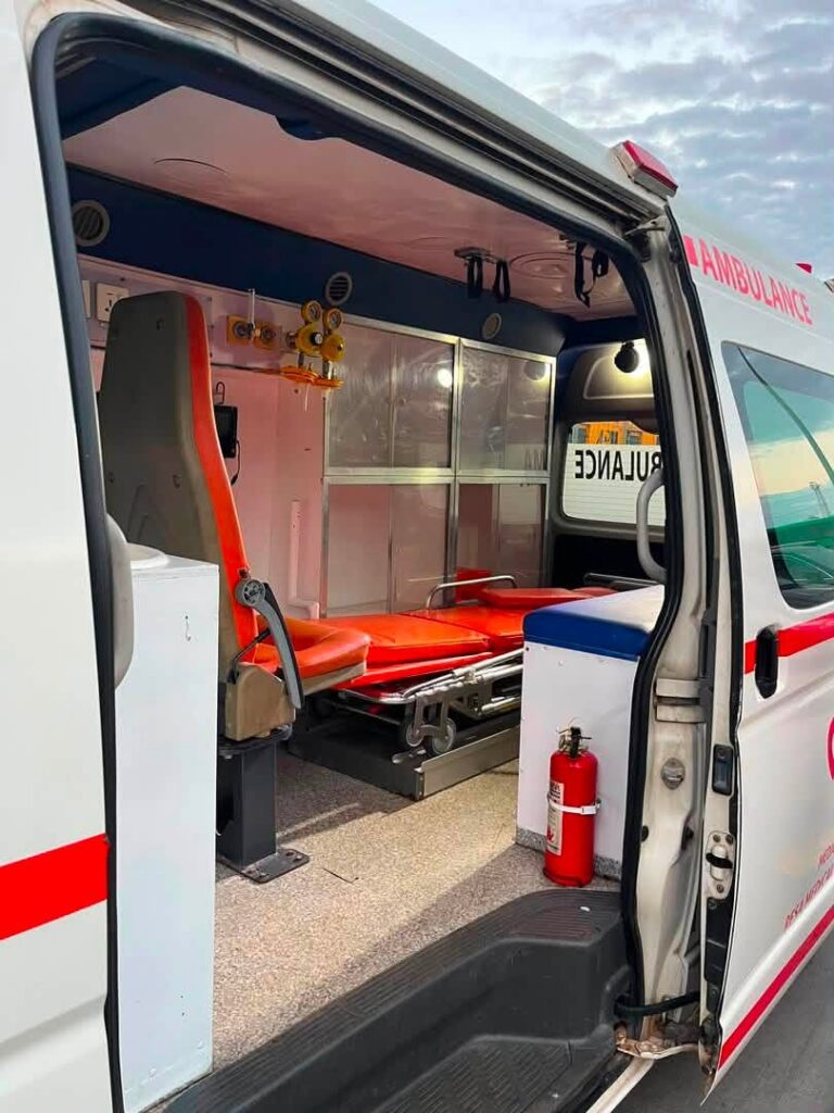 Magari Hiace 2008 lipo Dar es Salaam