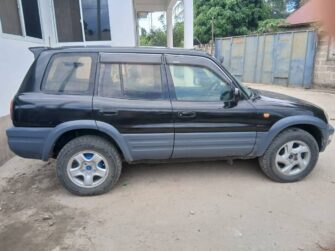 Bei Ya Toyota Rav4 1998 Sokoni Dar es Salaam Tanzania