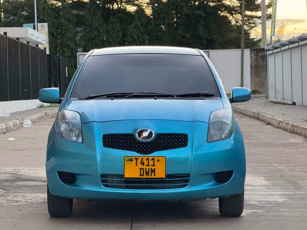 Magari Sokoni Toyota Vitz ya Bei Poa 2006