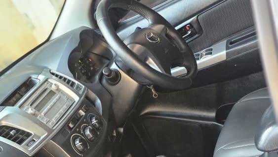 Magari Hilux 2015 lipo Dar es Salaam