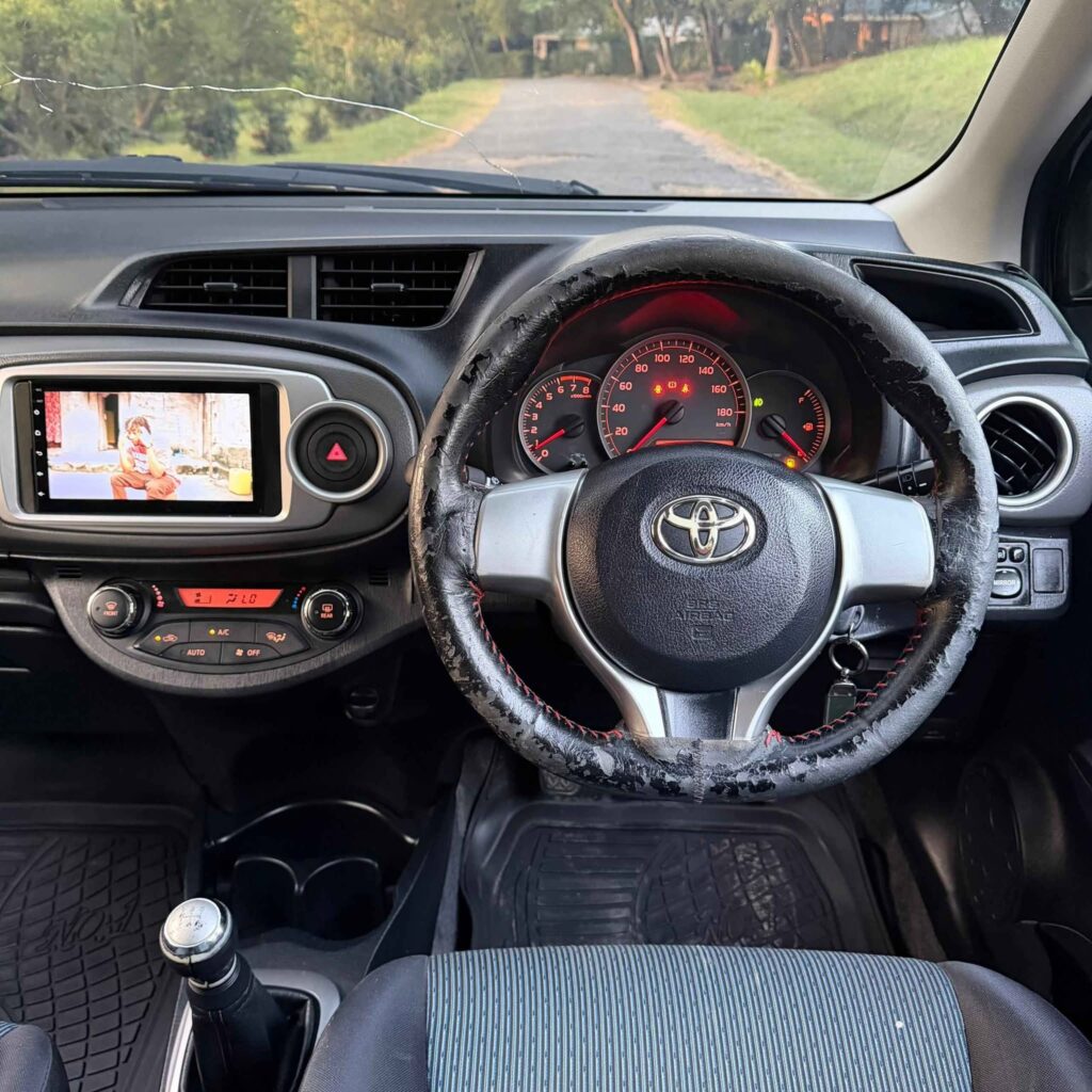 Price Toyota Vitz 2012 for Sale in Dar es Salaam