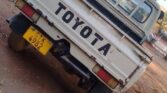 Magari Sokoni Toyota Land Cruiser 79 Pickup ya Bei Poa 1998