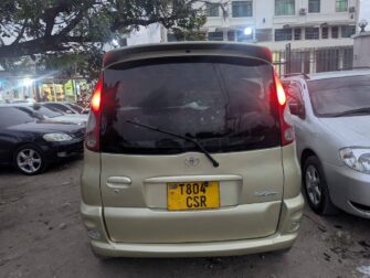 Bei Ya Toyota Funcargo 2002 Sokoni Dar es Salaam Tanzania