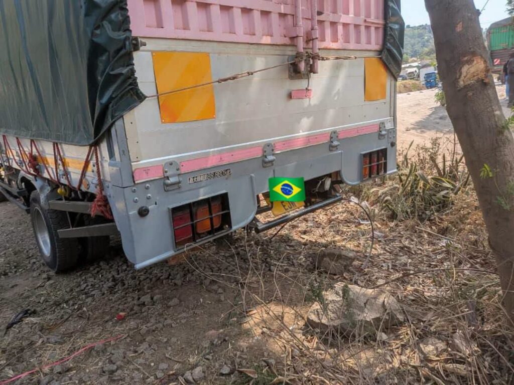 Magari Used Isuzu Forward 2000 Mwanza Tanzania