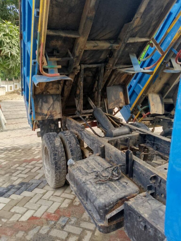 Price Mitsubishi Canter 2000 for Sale in Dar es Salaam