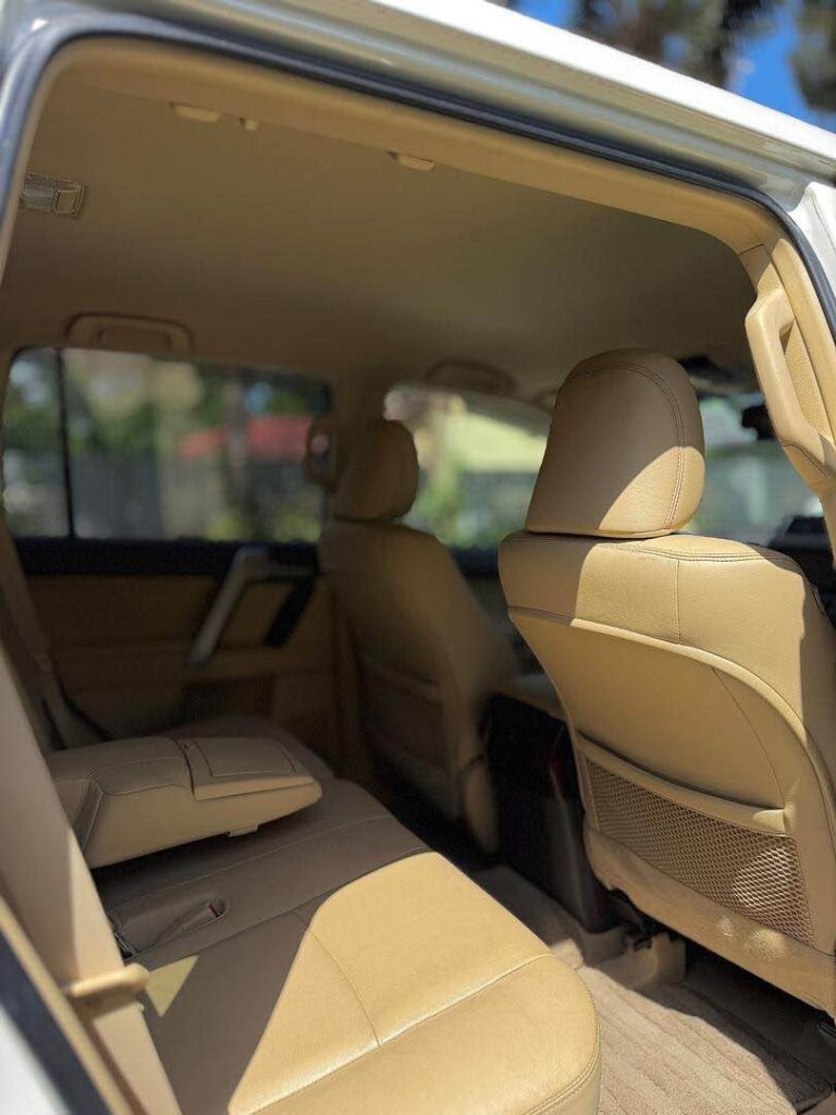 Toyota Land Cruiser Prado 2016 for Sale in Dar es Salaam