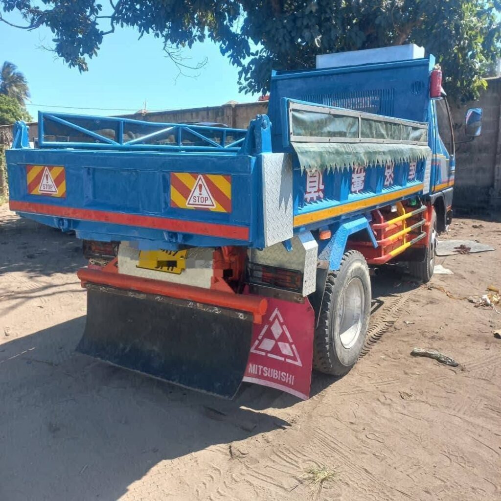 Price Mitsubishi Canter 2000 for Sale in Dar es Salaam