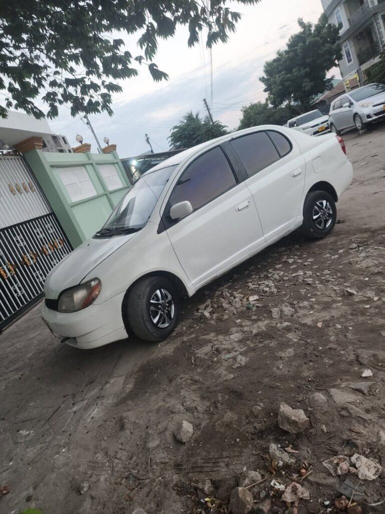 Price Toyota Platz 2003 for Sale in Dar es Salaam