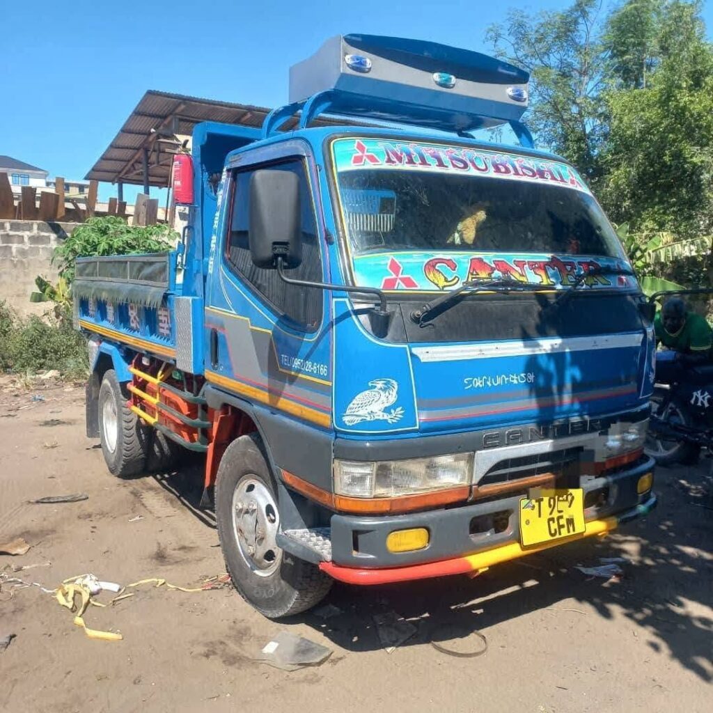 Price Of Mitsubishi Canter 2000 for Sale in Tanzania