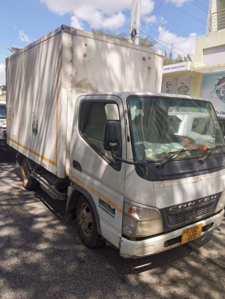 Bei ya Mitsubishi Canter 2010 Sokoni Dar es Salaam Tanzania