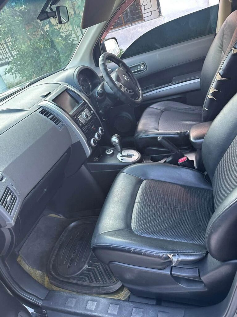 Magari Used Nissan X-Trail 2009 Dar es Salaam Tanzania