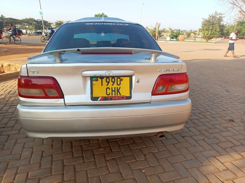 Magari Used Toyota Carina 2000 Dar es Salaam Tanzania