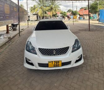 Price of Used Toyota Crown 2009 for Sale in Dar es Salaam Tanzania