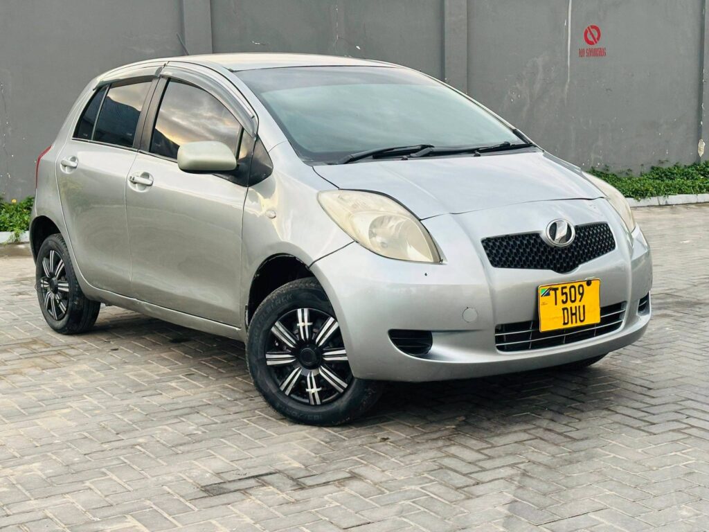 Magari Vitz 2008 lipo Dar es Salaam