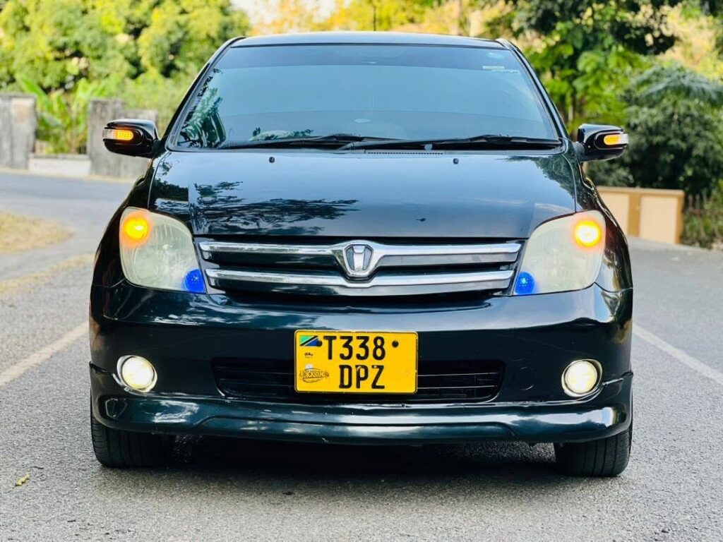 Used Toyota IST 2005 for Sale in Dar es Salaam