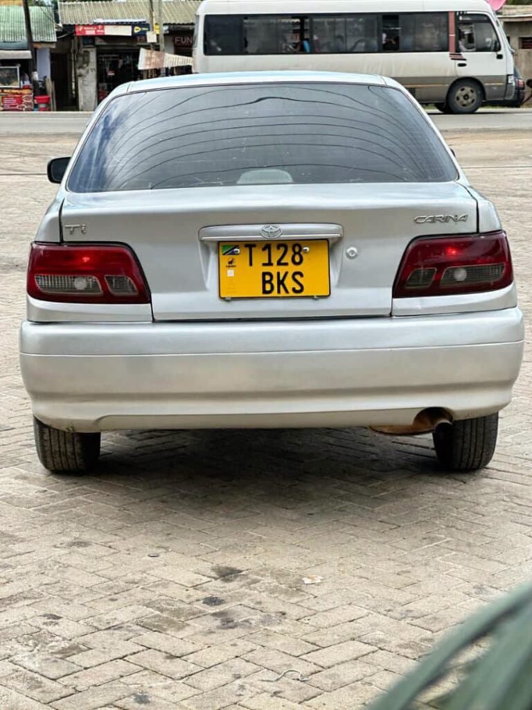 Toyota Carina 1998 for Sale in Njombe