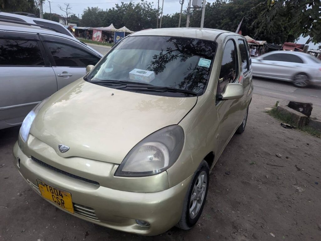 Magari Funcargo 2002 lipo Dar es Salaam