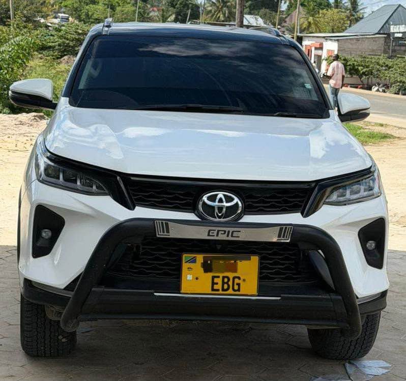 Bei ya Toyota Fortuner 2017 Sokoni Dar es Salaam Tanzania