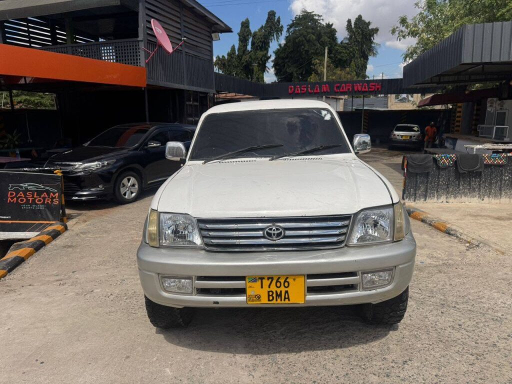 Bei ya Toyota Land Cruiser Prado 2002 Sokoni Dar es Salaam Tanzania