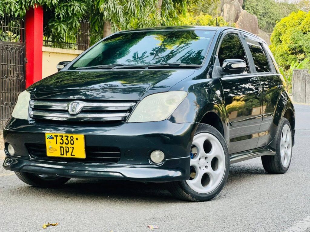 Toyota IST 2005 for Sale in Dar es Salaam