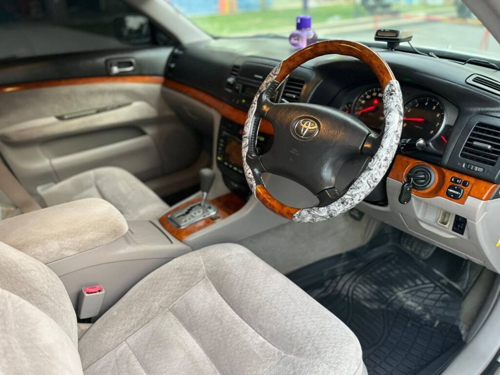 Toyota Mark II bei poa sokoni Dar es Salaam Tanzania