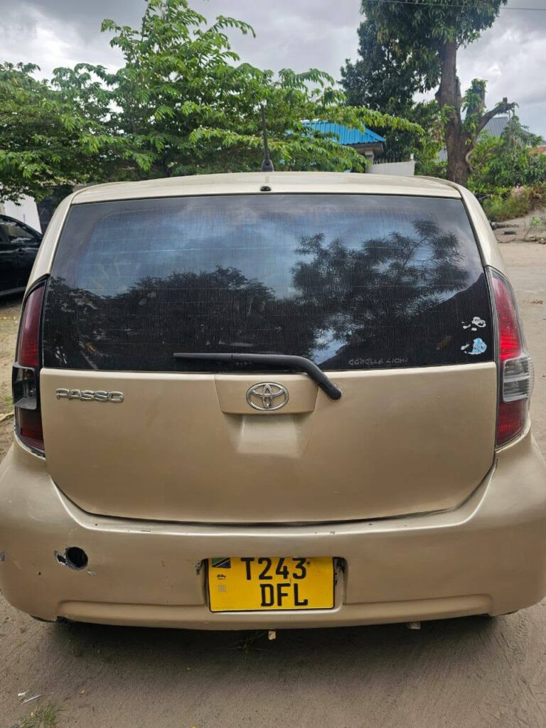 Price Toyota Passo 2006 for Sale in Dar es Salaam