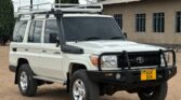 Magari Sokoni Toyota Land Cruiser 70 Series ya Bei Poa 2018