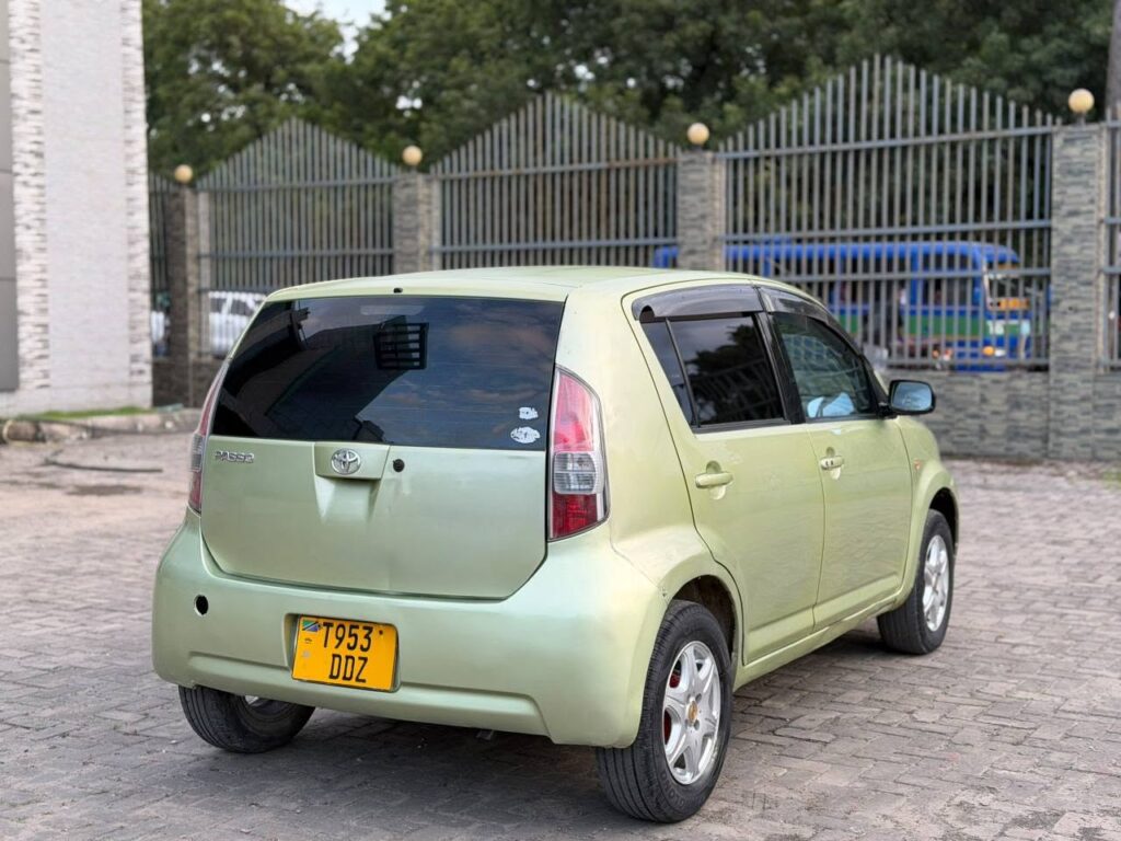 Toyota Passo bei poa sokoni Dar es Salaam Tanzania