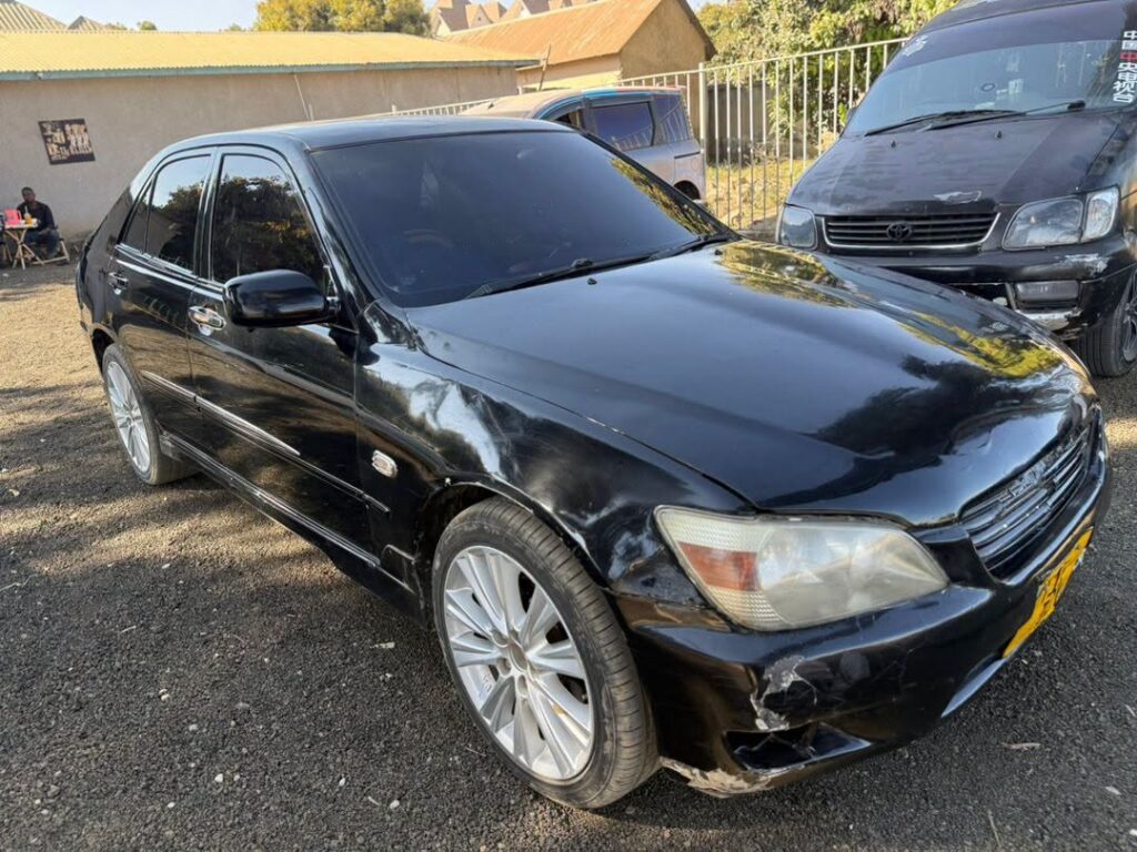 Magari Used Toyota Altezza 2002 Mbeya Tanzania
