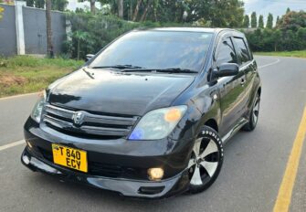 Bei Ya Toyota IST 2005 Sokoni Dar es Salaam Tanzania