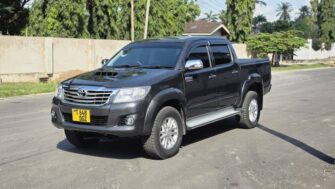 Bei Ya Toyota Hilux 2015 Sokoni Dar es Salaam Tanzania