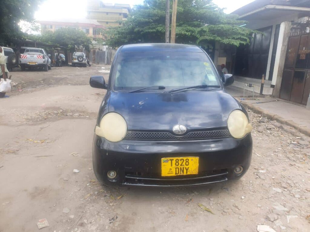Buy Toyota Sienta 2008 for Sale in Dar es Salaam
