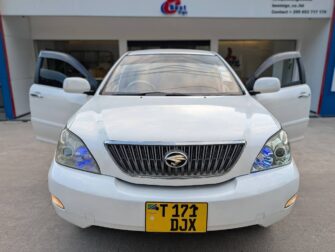 Bei Ya Toyota Harrier 2004 Sokoni Dar es Salaam Tanzania