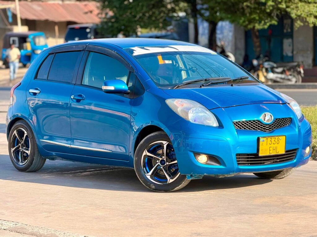 Toyota Vitz 2010 for Sale in Dar es Salaam