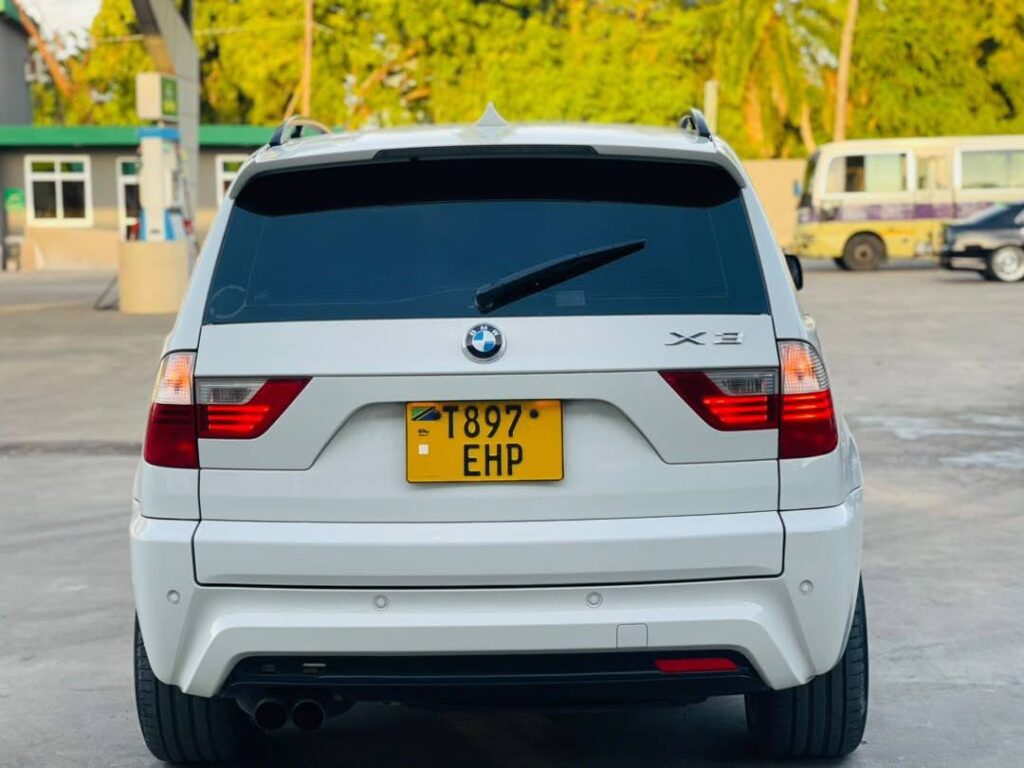 Magari X3 2007 lipo Dar es Salaam