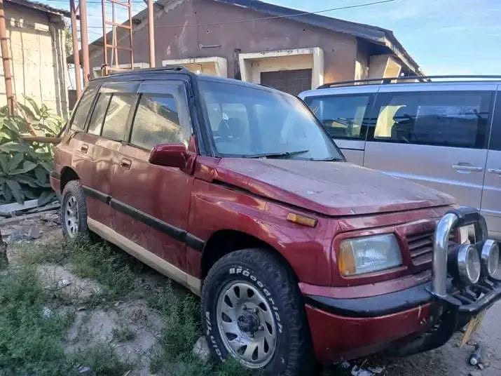 Magari Vitara 1995 lipo Dar es Salaam