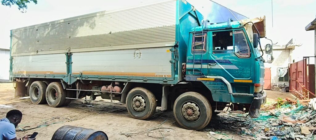 Price Isuzu Giga 1998 for Sale in Dar es Salaam