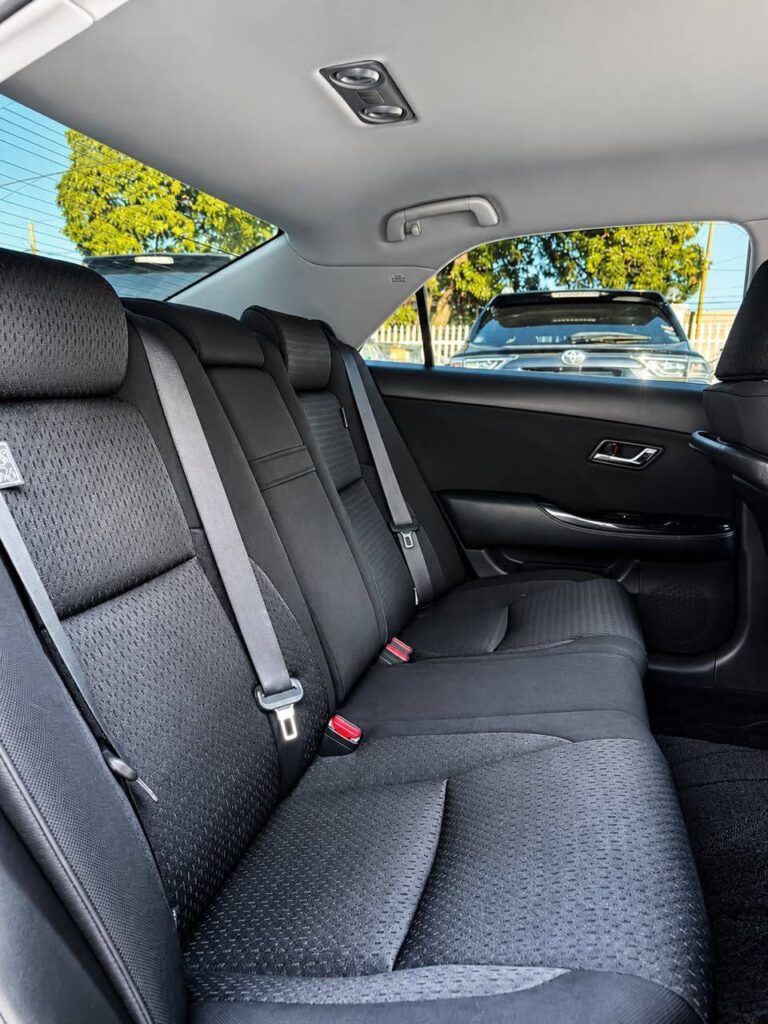 Price Of Toyota Crown 2009 for Sale in Tanzania