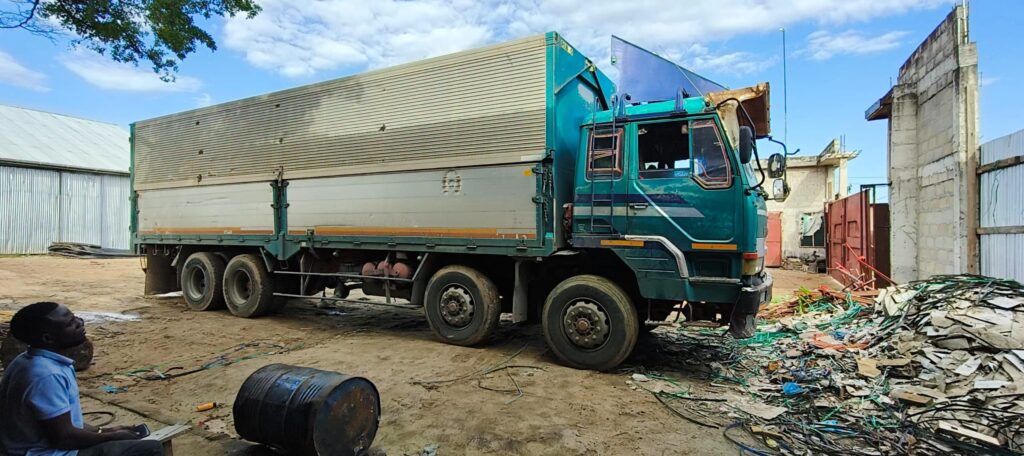 Price Of Isuzu Giga 1998 for Sale in Tanzania
