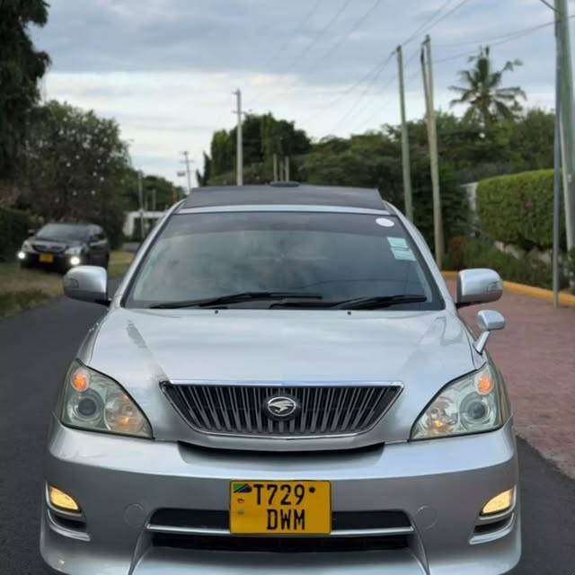 Bei ya Toyota Harrier 2005 Sokoni Dar es Salaam Tanzania