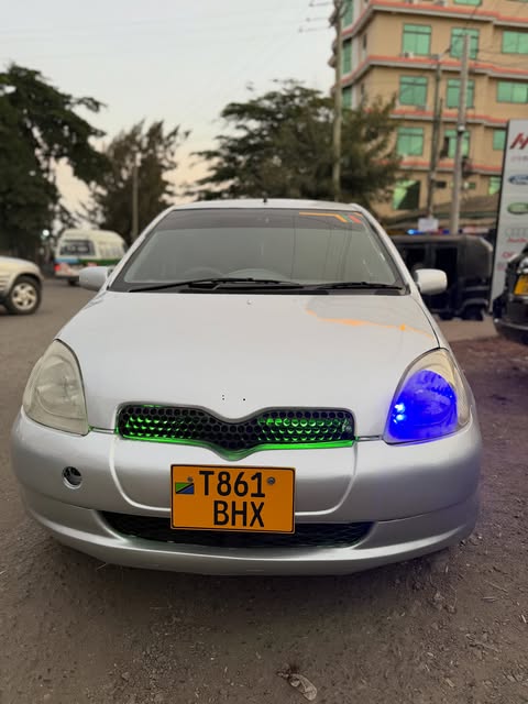 Bei ya Toyota Vitz 2003 Sokoni Arusha Tanzania
