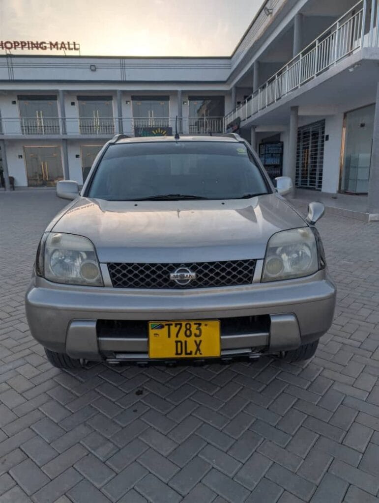 Magari Used Nissan X-Trail 2004 Dar es Salaam Tanzania