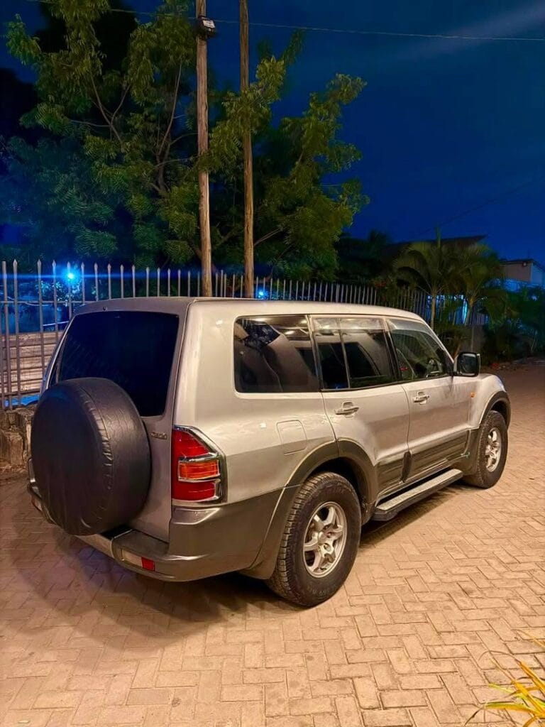 Price Mitsubishi Pajero 2002 for Sale in Dar es Salaam