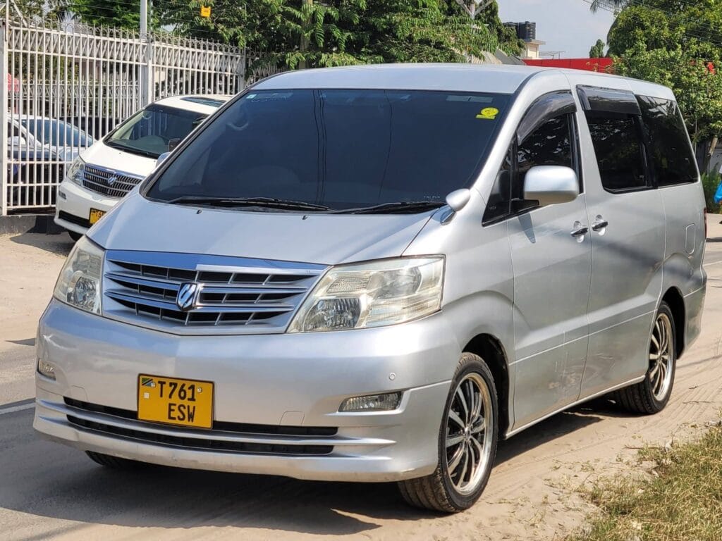 Magari Sokoni Toyota Alphard ya Bei Poa 2006